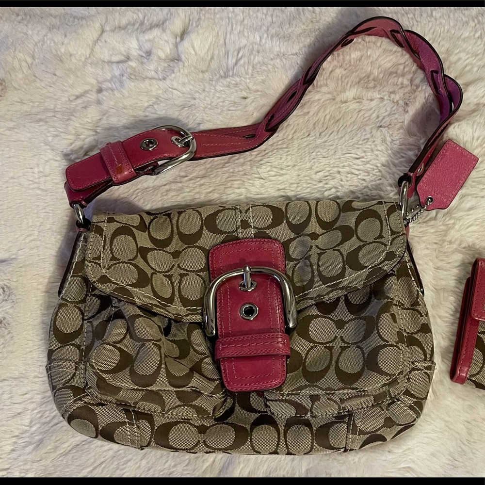 Coach shoulder bag